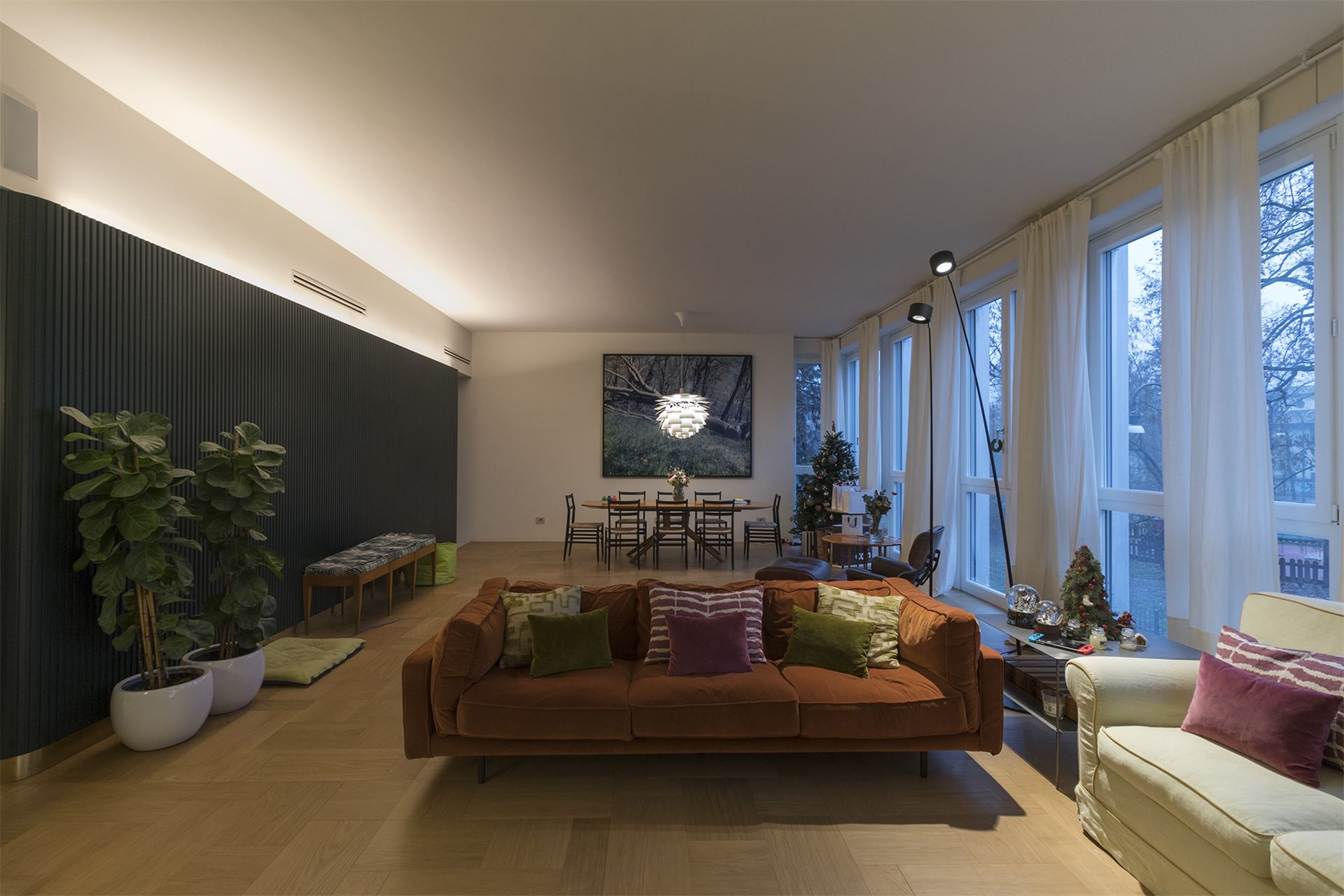 PRIVATE HOUSE