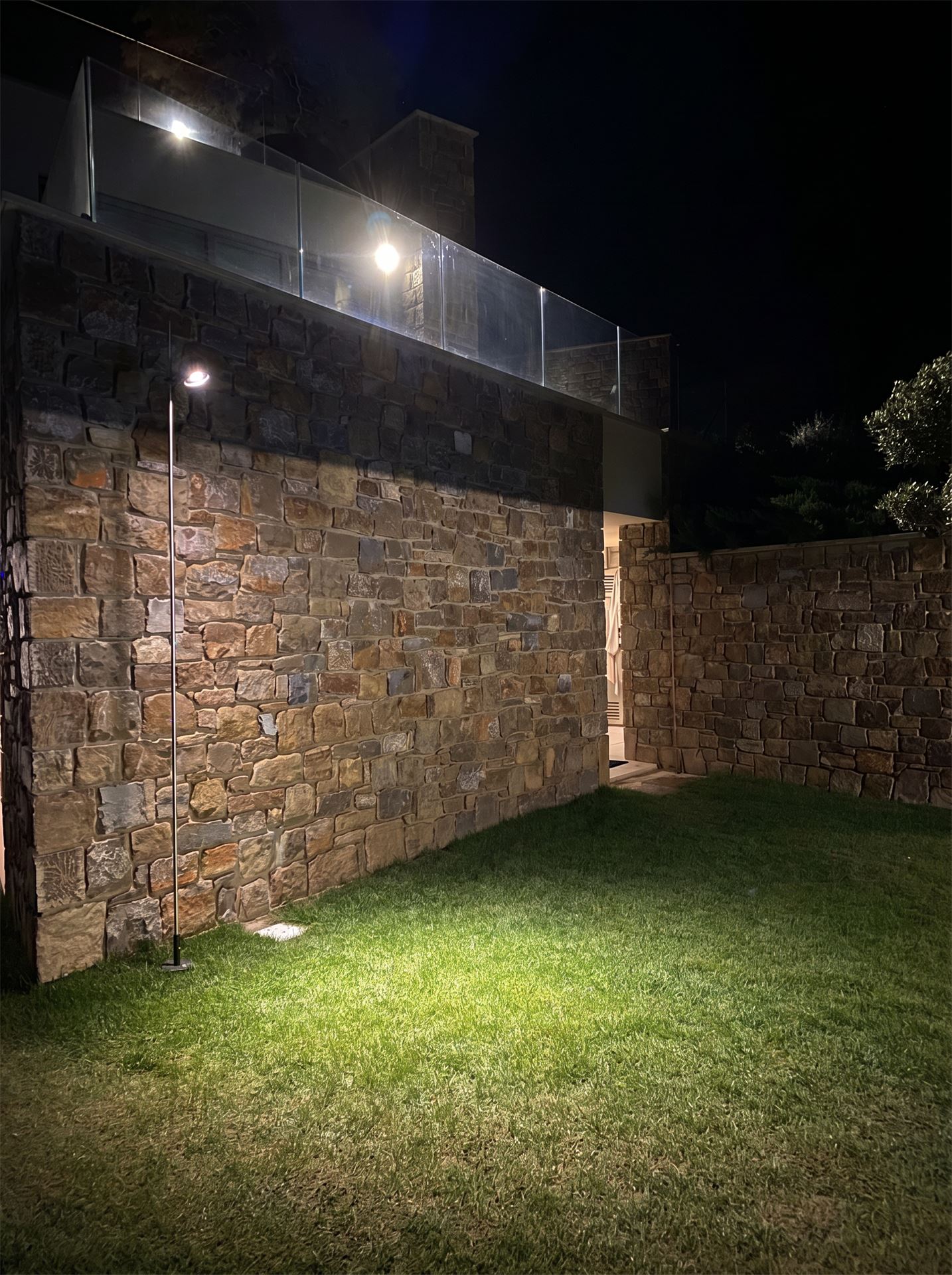 PRIVATE HOUSE II