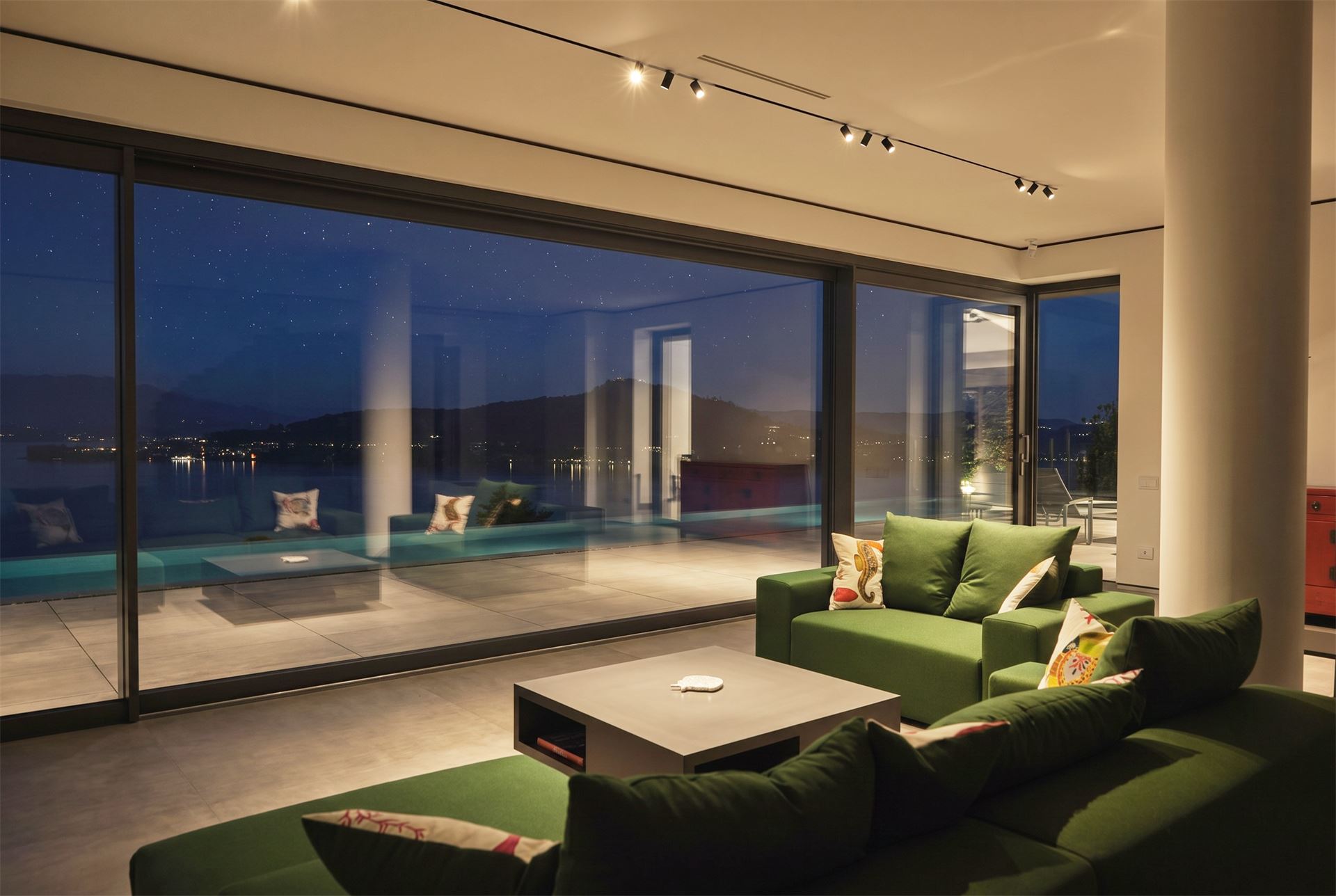 PRIVATE HOUSE III