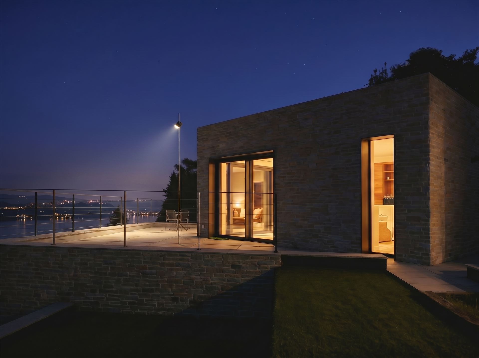 PRIVATE HOUSE III